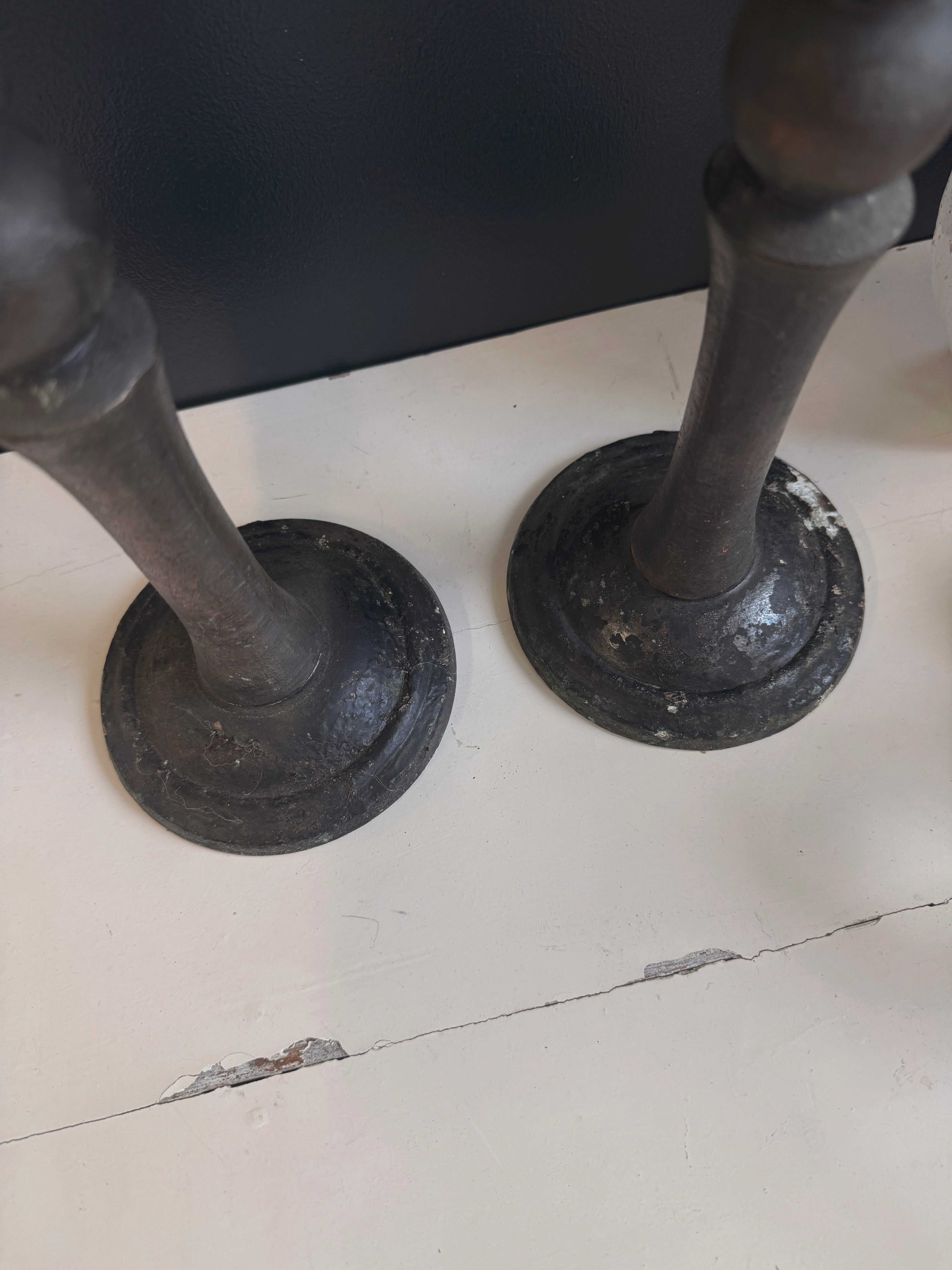 Vintage metallinen kynttilänjalka
