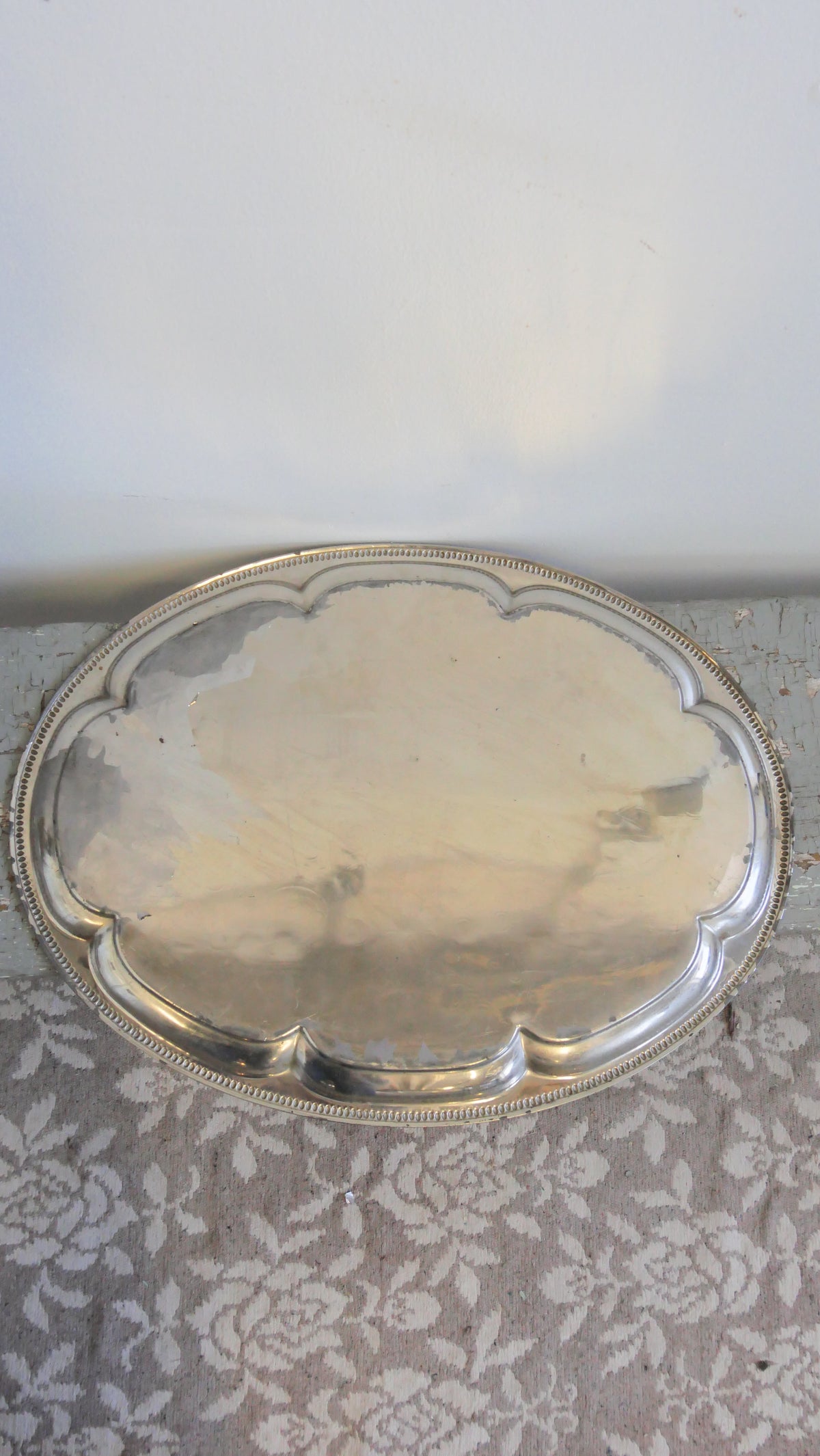 Suuri vintage metallitarjotin