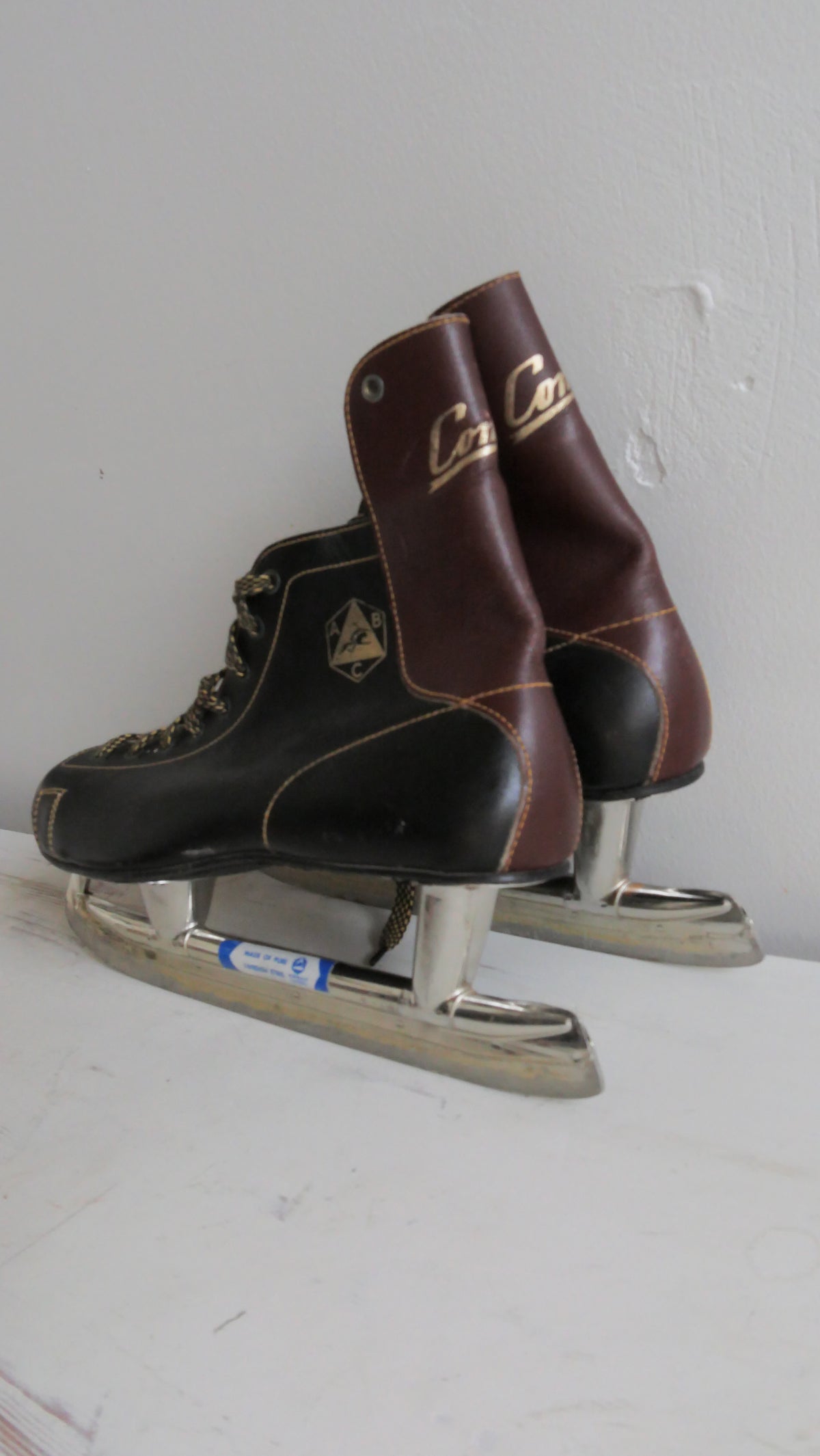 Vintage-luistimet Comet